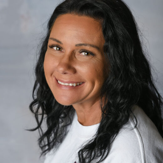 Dena Bibb headshot.
